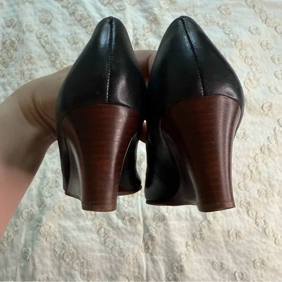 Tory Burch Lowell Leather Wedge Pump Size 7.5 - Picture 6 of 10